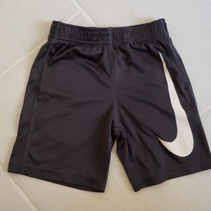Nike Shorts 4T